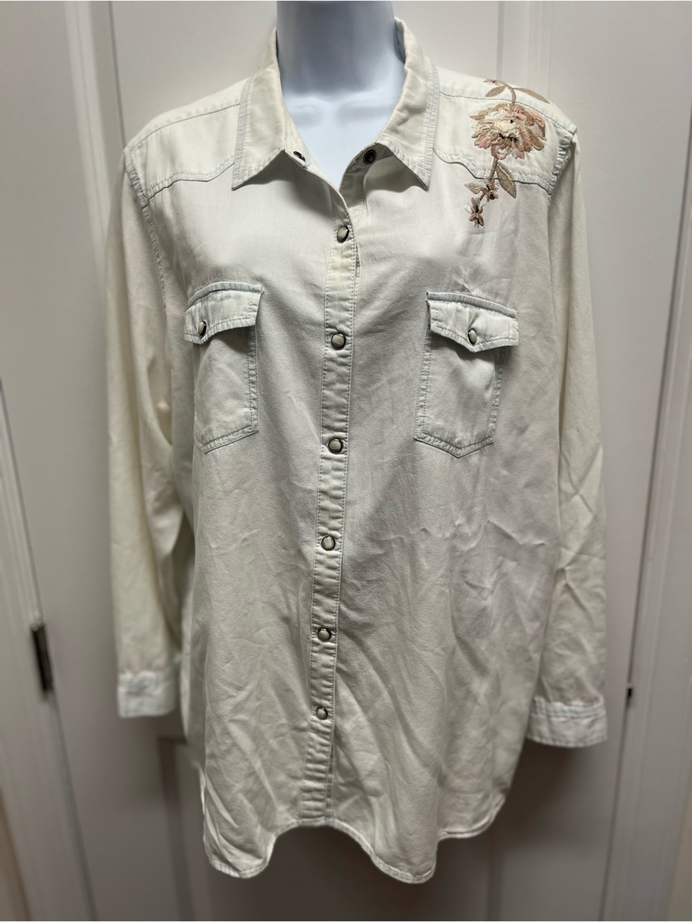 Country Living Floral Embroidered Denim Western Shirt White Pearl Snap XXL